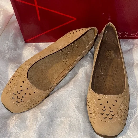 AEROSOLES Shoes Aerosoles Light Tan Boi Oh Boi Loafer Size